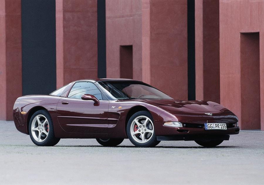  Chevrolet Corvette 2000 года  (фото 5 из 22)